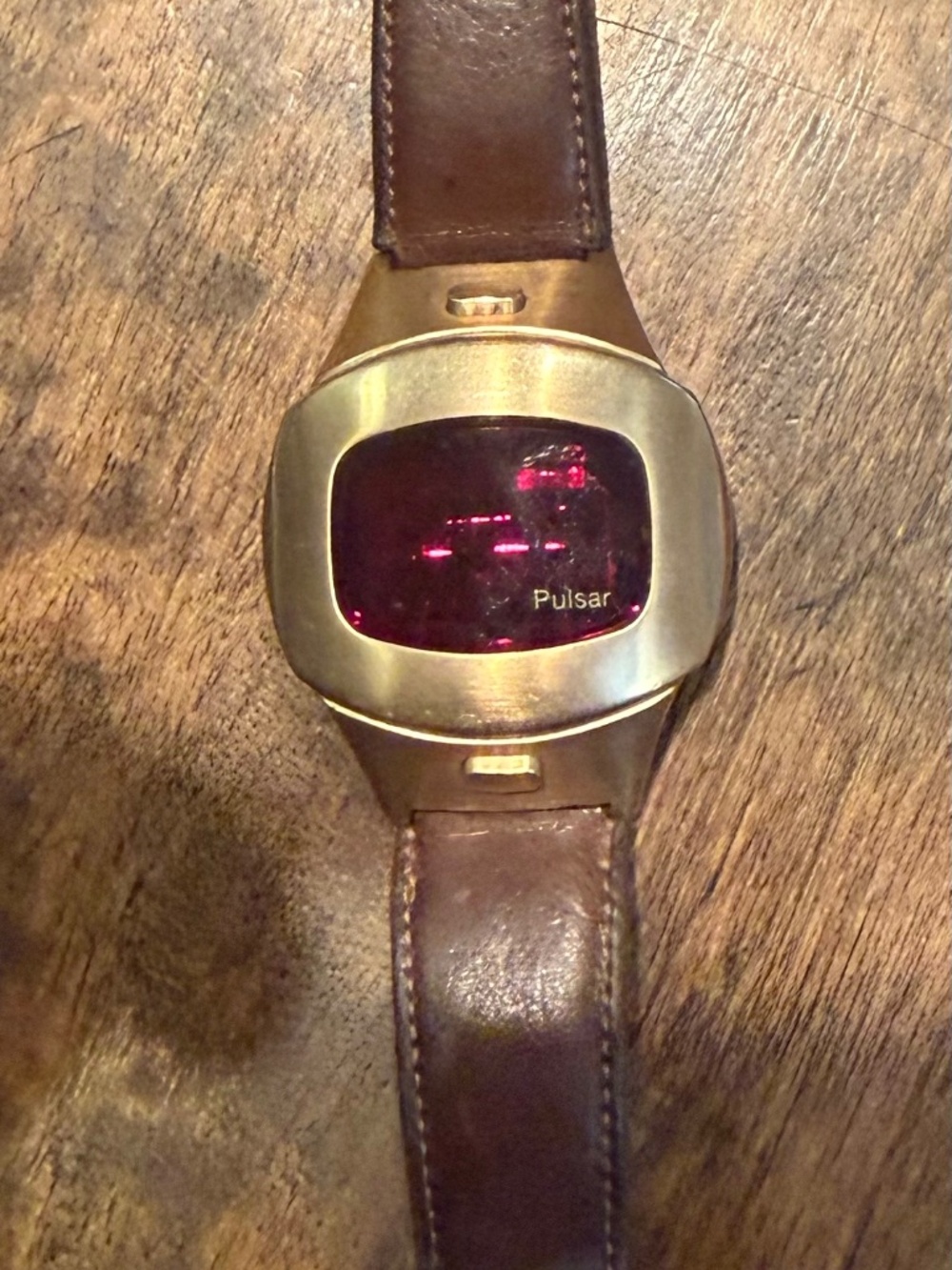 Women’s Vintage 70’s Pulsar Digital Red LED display and genuine leather band